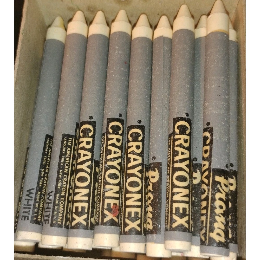 Vtg White Prang Crayonex Crayons, Box of 26 left out of 36, mostly NEW Very rare